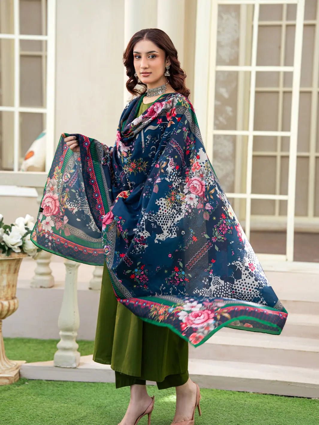 Talaash Odhni
