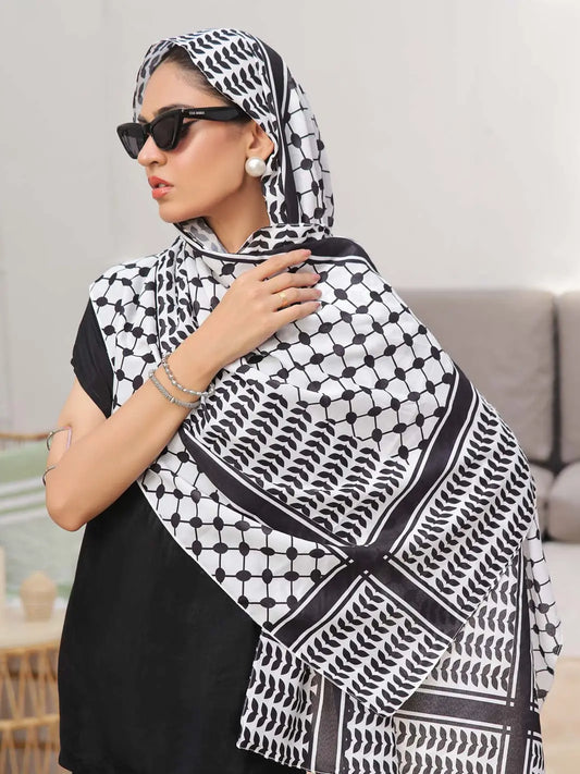 Palestine B&W Stole