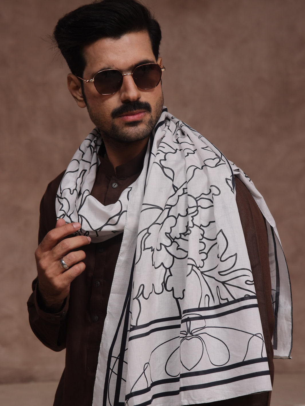 Floral Stole (White - Men)