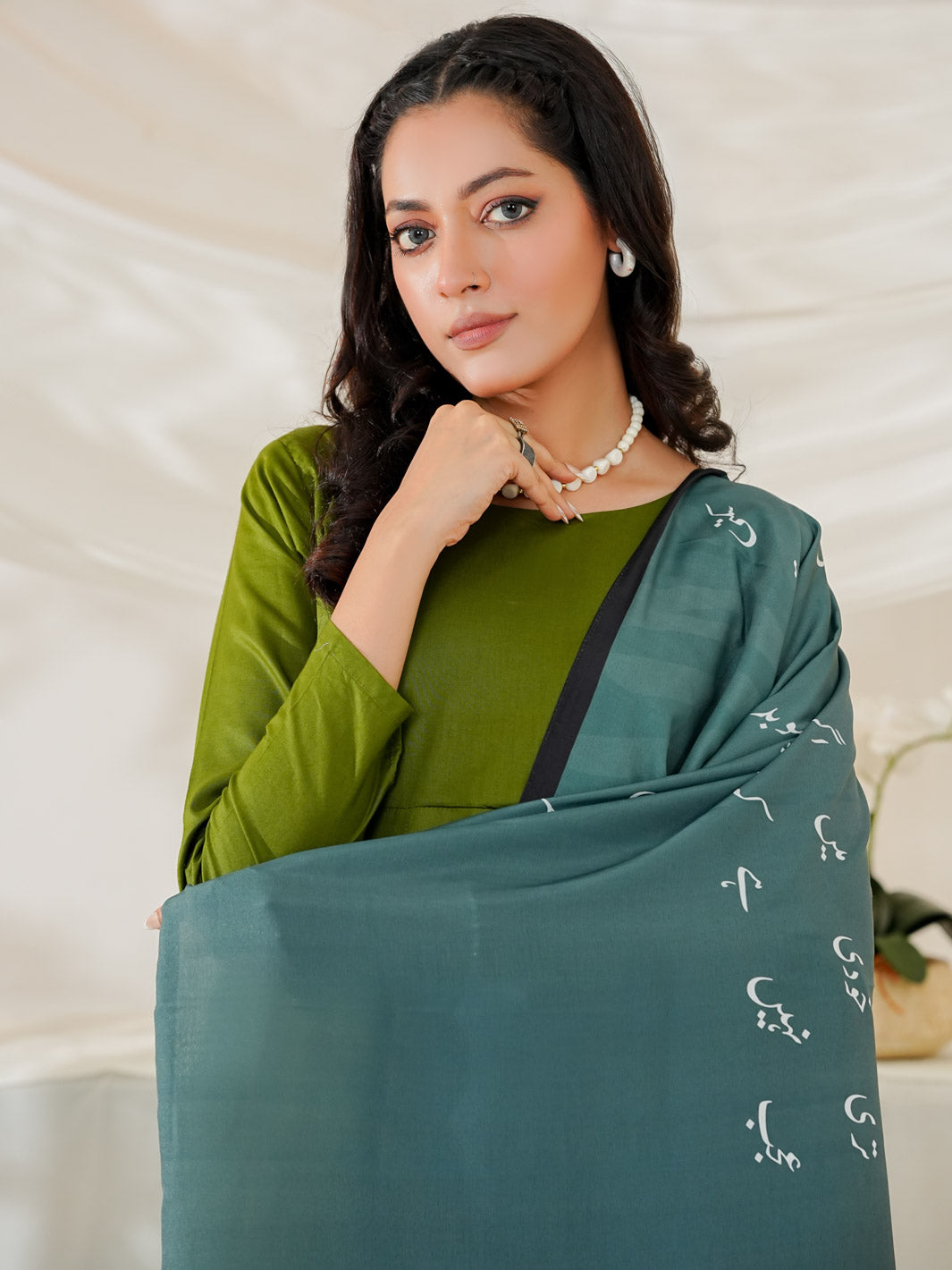 Iqbal ka Andaz Stole (Green )